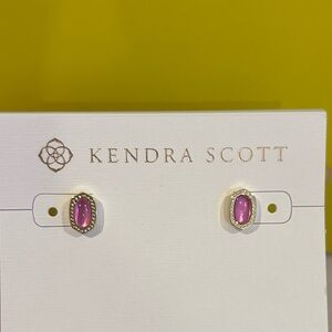 Kendra Scott Fuchsia Oval Earrings